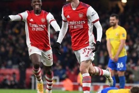 Kaiyun开云体育-CBA常规赛赛程吃紧；阿森纳转会期回应争议；震撼外界；细节决定成败(CBA转会名单)